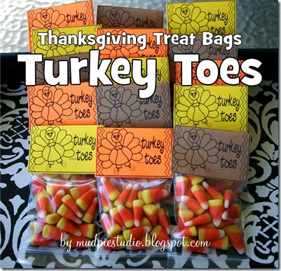 Turkey Toes Thanksgiving Treat Bag Labels from mudpiereviews.blogspot.com