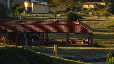 Bar Carranques con pórtico