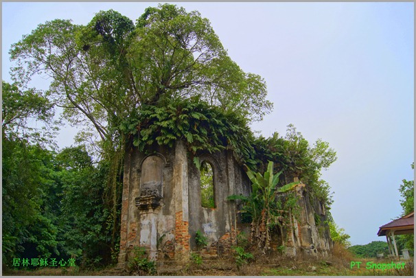 教堂后院