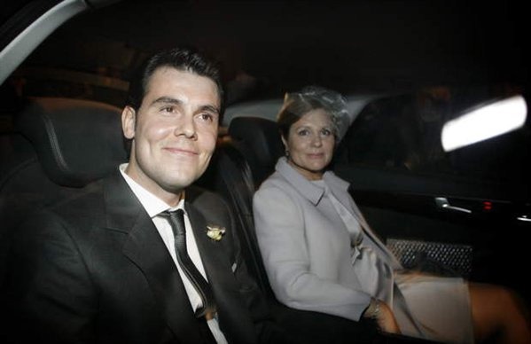 [noviollegando3.jpg]