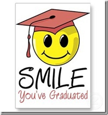 happy_graduation_day_2009_graduate_postcard-p239483945268358398trdg_400_thumb
