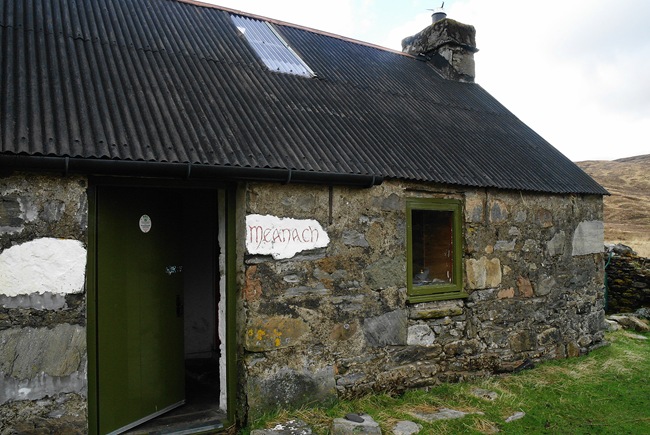 ANDY'S PICTURE OF MEANACH BOTHY
