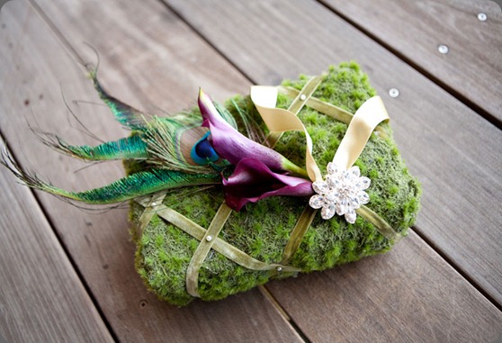 Peacock-ring-box-for-Dennis-and-Simone-wedding karen tran