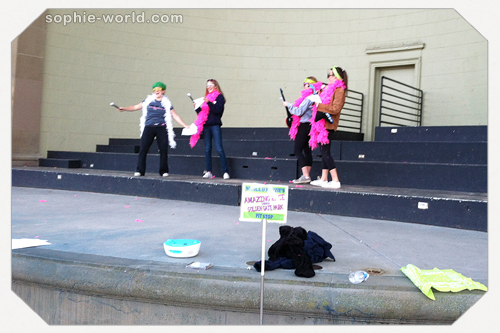 Amazing Race sing