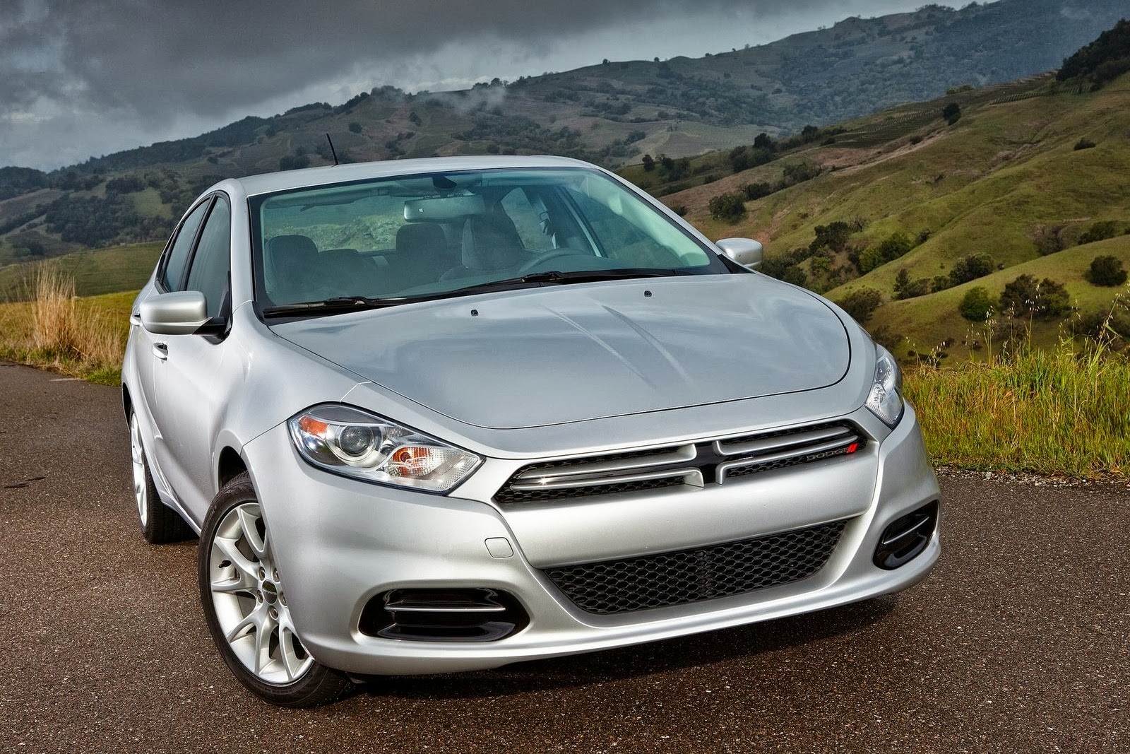 [Dodge-Dart-New-engine-3%255B2%255D.jpg]