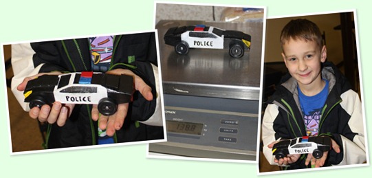 View 2013 Pine Wood Derby Weigh In