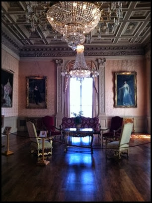 rosecliff pink room
