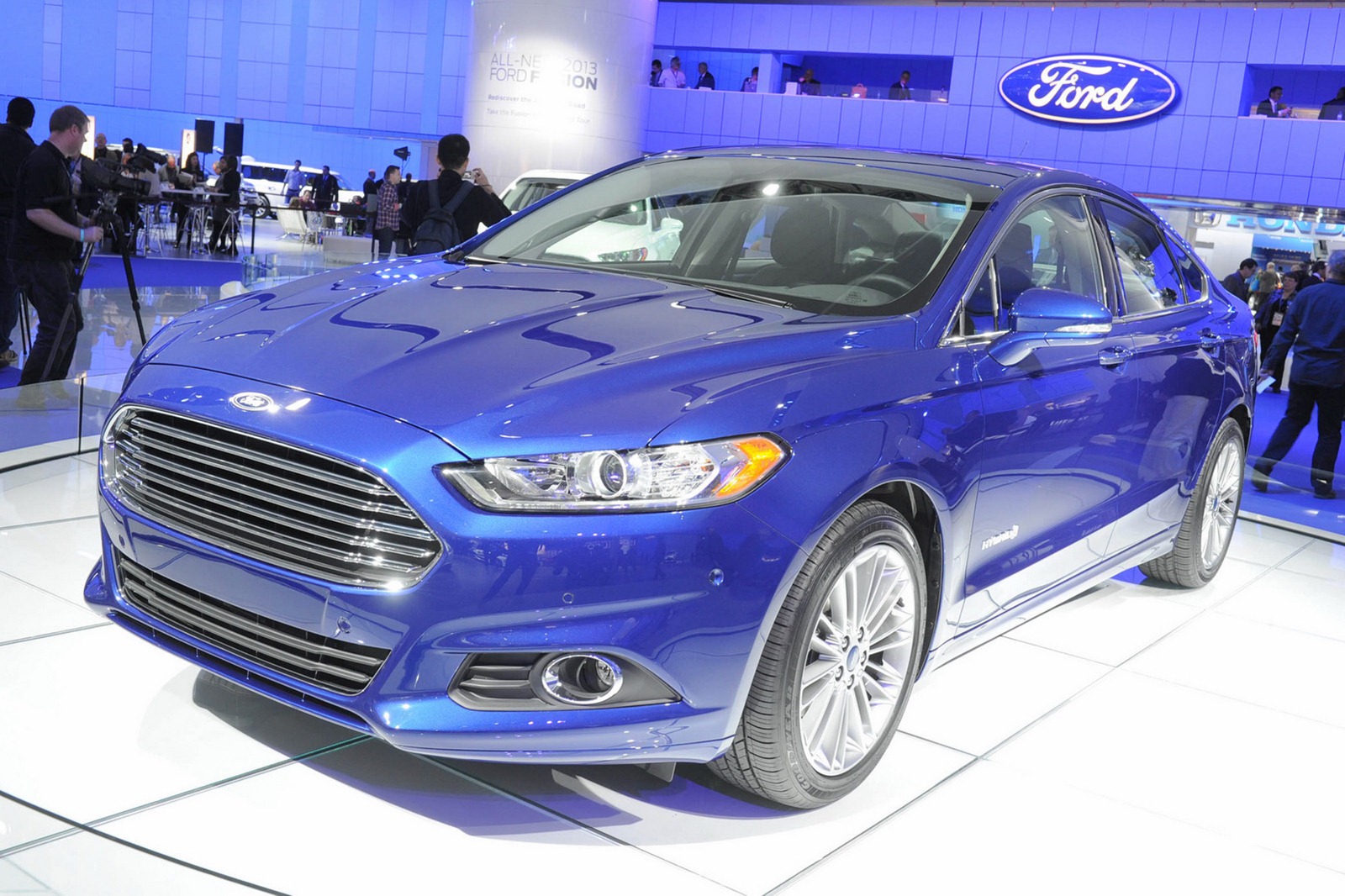 [2013-Ford-Fusion-Mondeo-6%255B2%255D.jpg]