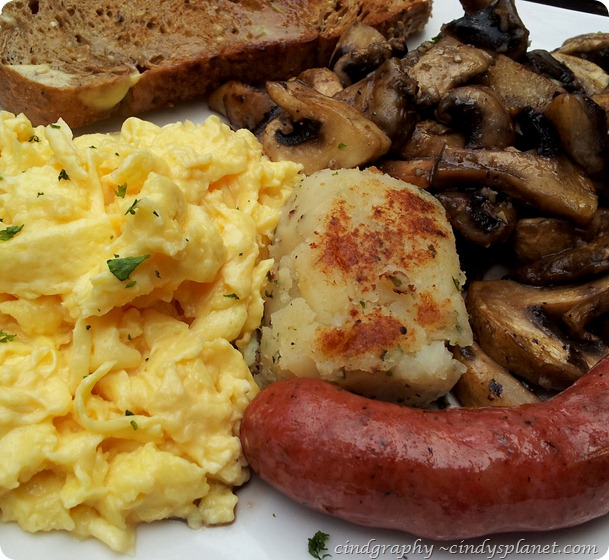 Antipodean Cafe Big Breakfast (2)