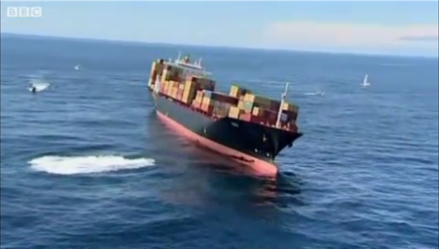 Cargo ship The Rena aground on the Astrolabe Reef, off the port of Tauranga, 11 October 2011. BBC