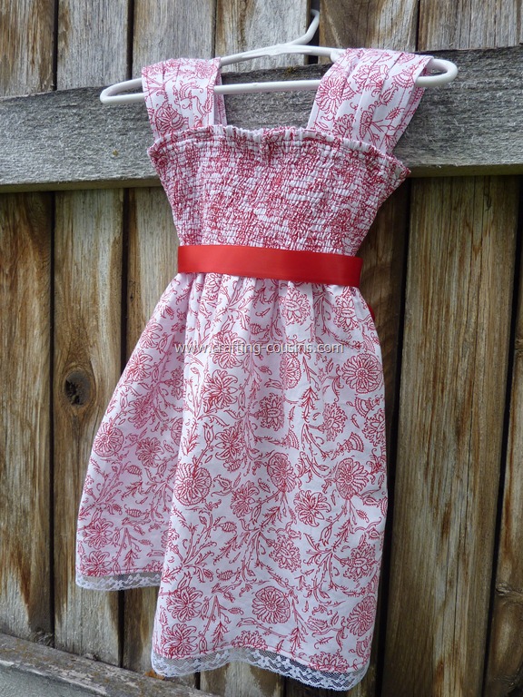 [Shirred%2520infant%2520flower%2520girl%2520dress%2520from%2520the%2520Crafty%2520Cousins%2520%252839%2529%255B4%255D.jpg]