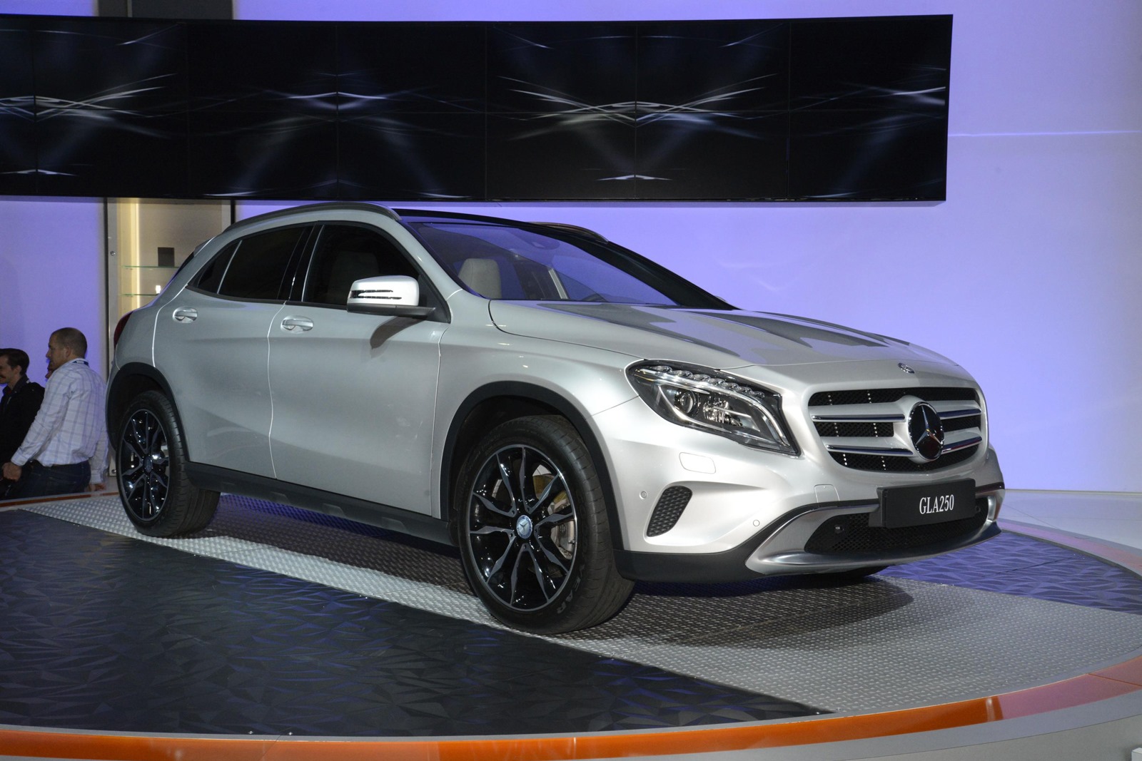 [Mercedes-Benz-LA-Auto-Show-5%255B3%255D.jpg]