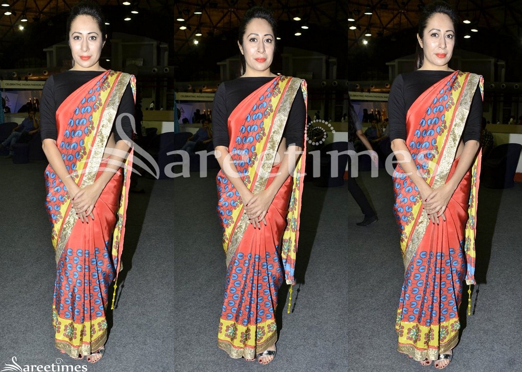[Peach_Designer_Saree%255B4%255D.jpg]