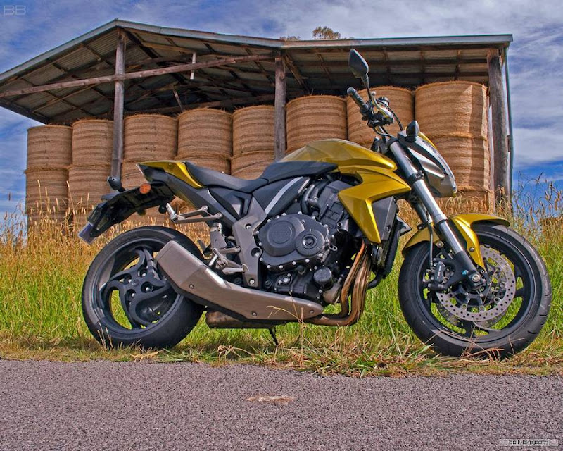 Image Dimension: 512x410 :: Honda CB1000R | Bike Walls: Stunning Performance Naked style, breathtaking acceleration, light, responsive handling and invigorating thrills at every twist of its throttle Honda CB1000R | Bike Walls: Stunning Performance Naked style, breathtaking acceleration, light, responsive handling and invigorating thrills at every twist of its throttle
