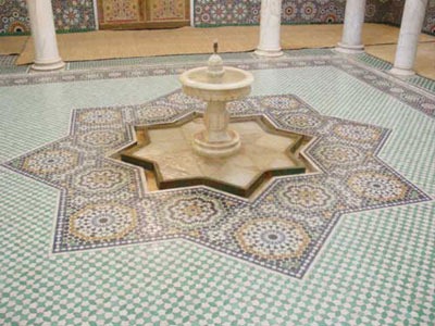 [Morocco--Palace-courtyard-in-Fez7.jpg]