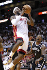 lebron james nba 121107 mia vs bro 03 King James wears 5 Colorways of Nike LeBron X in 6 Games