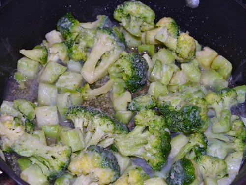 [coat%2520broccoli%2520with%2520butter%255B3%255D.jpg]