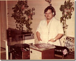 ADELIQUIN_LONGO_DJ ADELIQUIN_LONGO_DJ