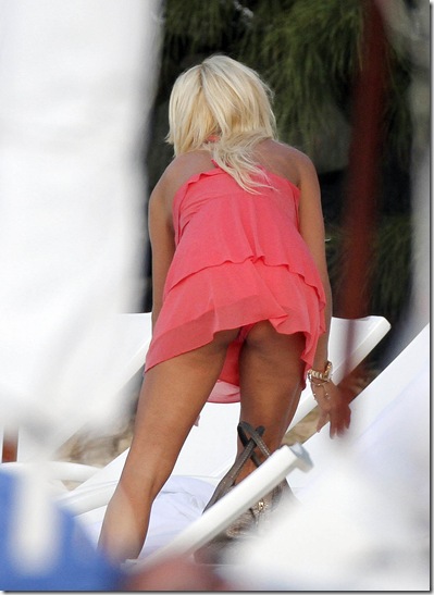 8373716 Victoria Silvstedt shows off her sexiest side on the beach in St. Barths France on January 6, 2012.

Restriction applies: USA/AUSTRALIA ONLY

 FameFlynet, Inc. - Santa Monica, CA, USA - +1 (310) 395-0500