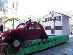 2013.08.18-020.2 le gendarme de St Trop