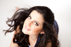 Fotos do evento Fran Matos. Foto numero 1 da maquiadora e designer de penteados, Tatiane Alves, que tem atendimento especial para noivas e studio fotográfico em São Paulo, SP. Atua com maquiagem social, maquiagem temática, design de penteados e sobrancelhas, colocação de cílios postiços, cabelo e maquiagem para ensaios, publicidade, moda e revistas. maquiagem casamento para penteados penteado casamentos noivas noiva de festa olheiras cabelo e dicas beleza sobrancelha vestido