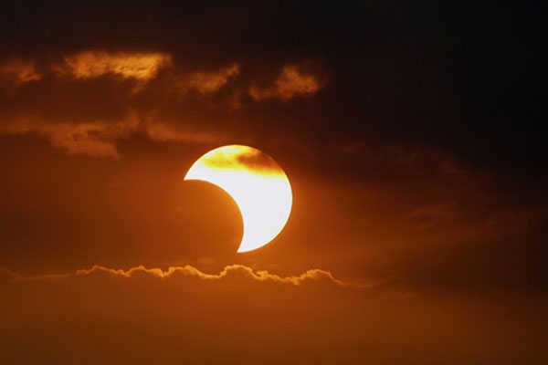 9- Eclipse solar 9- Eclipse solar