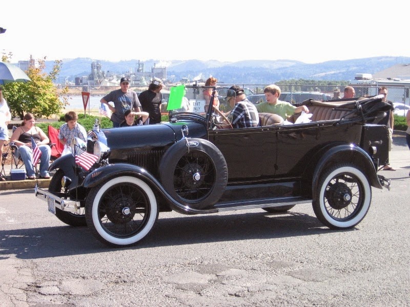 [IMG_7547-1928-Ford-Model-A-Phaeton-i%255B2%255D.jpg]