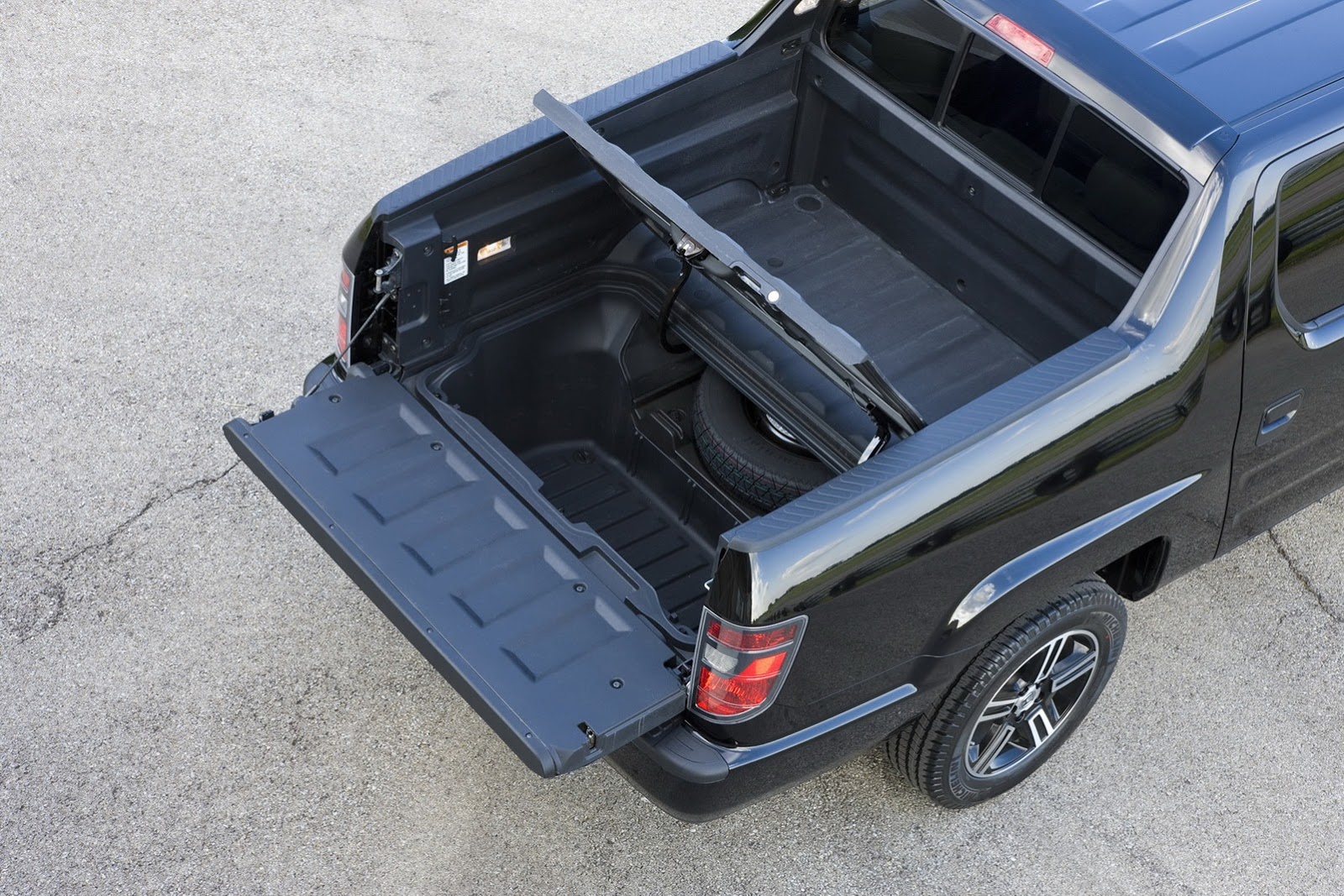 [22_2014_Ridgeline_Sport%255B2%255D.jpg]