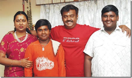 Vijayakanth rare family photos (9)