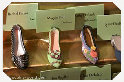 Table card shoe