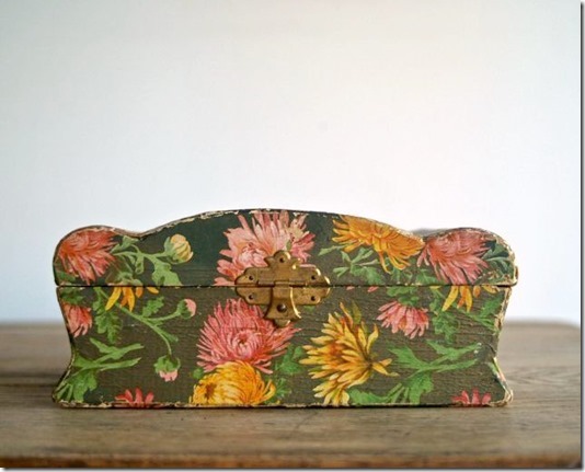 Victorian Flower Papered Dresser Keepsake Jewelry Box offered by Kathi Roussel at Etsy