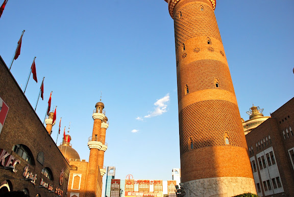 Urumqi - Grand Bazar, Tours