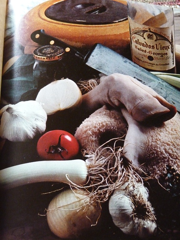 [stool%2520%2526%2520cook%2520book%2520011%255B5%255D.jpg]