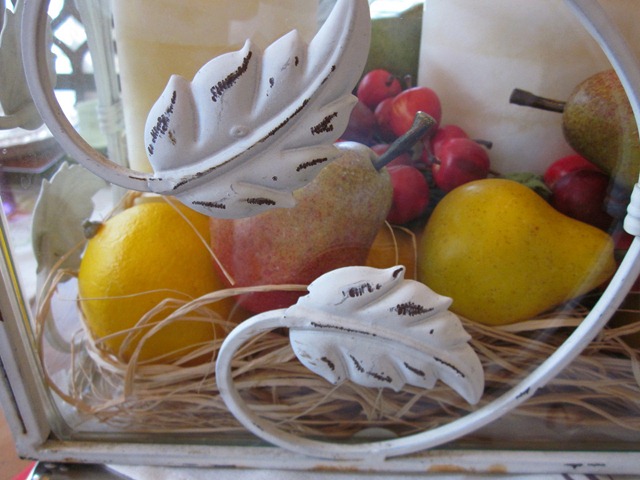 [arti%2520box%2520with%2520fruit%255B3%255D.jpg]