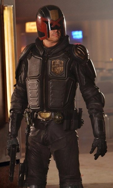 Dredd new 001