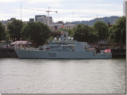 IMG_0987 Canadian Kingston-class Coastal Defense Vessels HMCS Edmonton (MM 703) & HMCS Whitehorse (MM 705) in Portland, Oregon on June 8, 2008