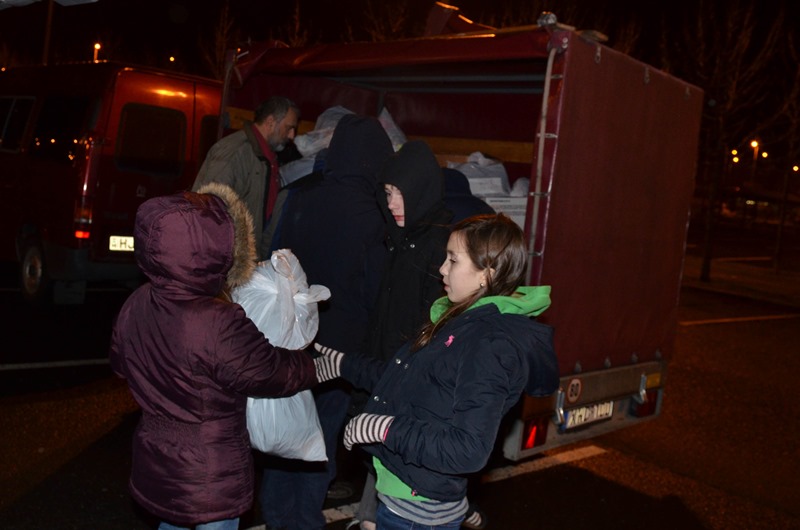 [packing%2520up%2520-%2520unloading-19%255B3%255D.jpg]