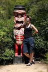 Lana and a Maori sculpture, Te Puia