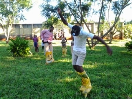 [tradicional%2520corrida%2520de%2520sacos%255B4%255D.jpg]