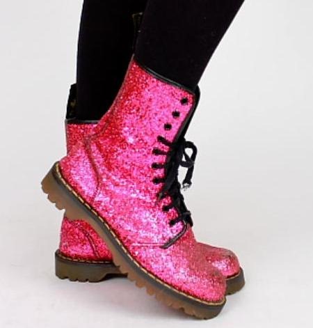 [pink-military-boots-2%255B3%255D.jpg]