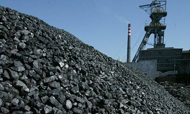 Coal awaits transport in Katowice, Upper Silesia. According to the study, Polish coal power plants have the worst health impact in the European Union. Photo: Sean Gallup / Getty Images