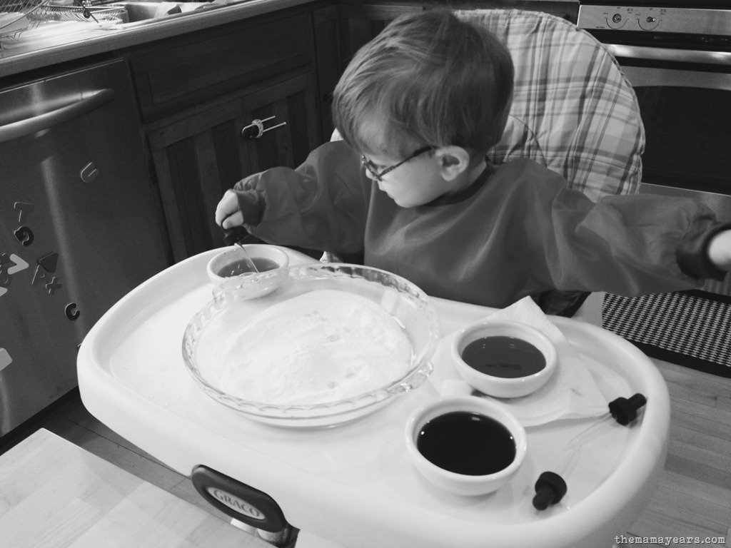 [fun%2520with%2520food%2520coloring%2520feb%25202013%25203%255B4%255D.jpg]