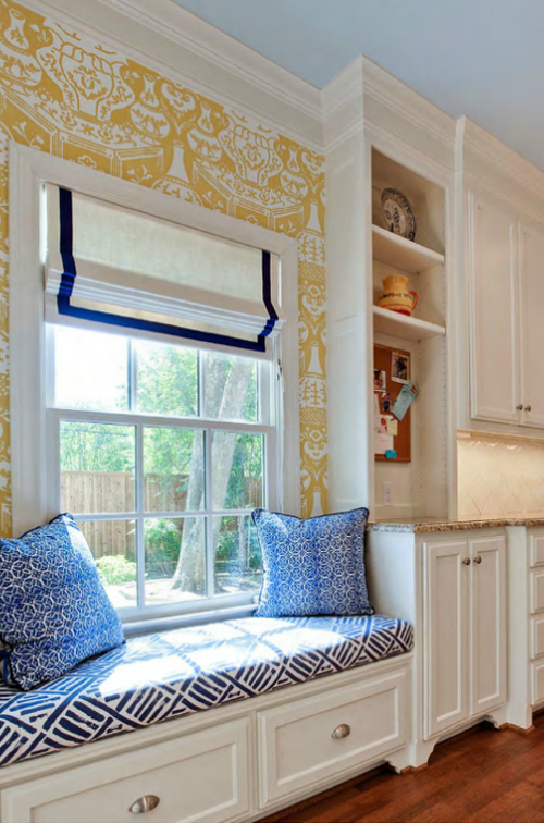 [the_vase_wallpaper_yellow_clarence_house%255B7%255D.png]