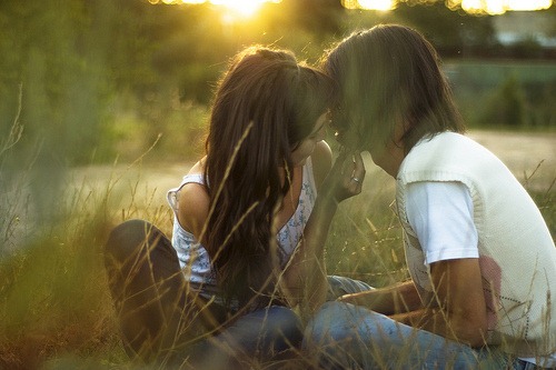 [couple-cute-field-hug-kiss-kissing-Favim.com-54568_large%255B3%255D.jpg]