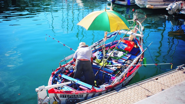 fisherman in nice.jpg fisherman in nice