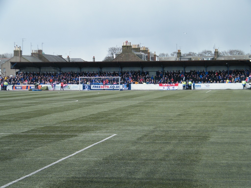 [Montrose%2520V%2520Rangers%252030-3-13%2520%252830%2529%255B3%255D.jpg]