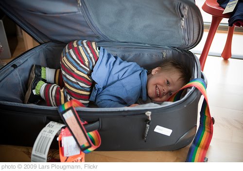 'Have suitcase, will travel' photo (c) 2009, Lars Plougmann - license: http://creativecommons.org/licenses/by-sa/2.0/