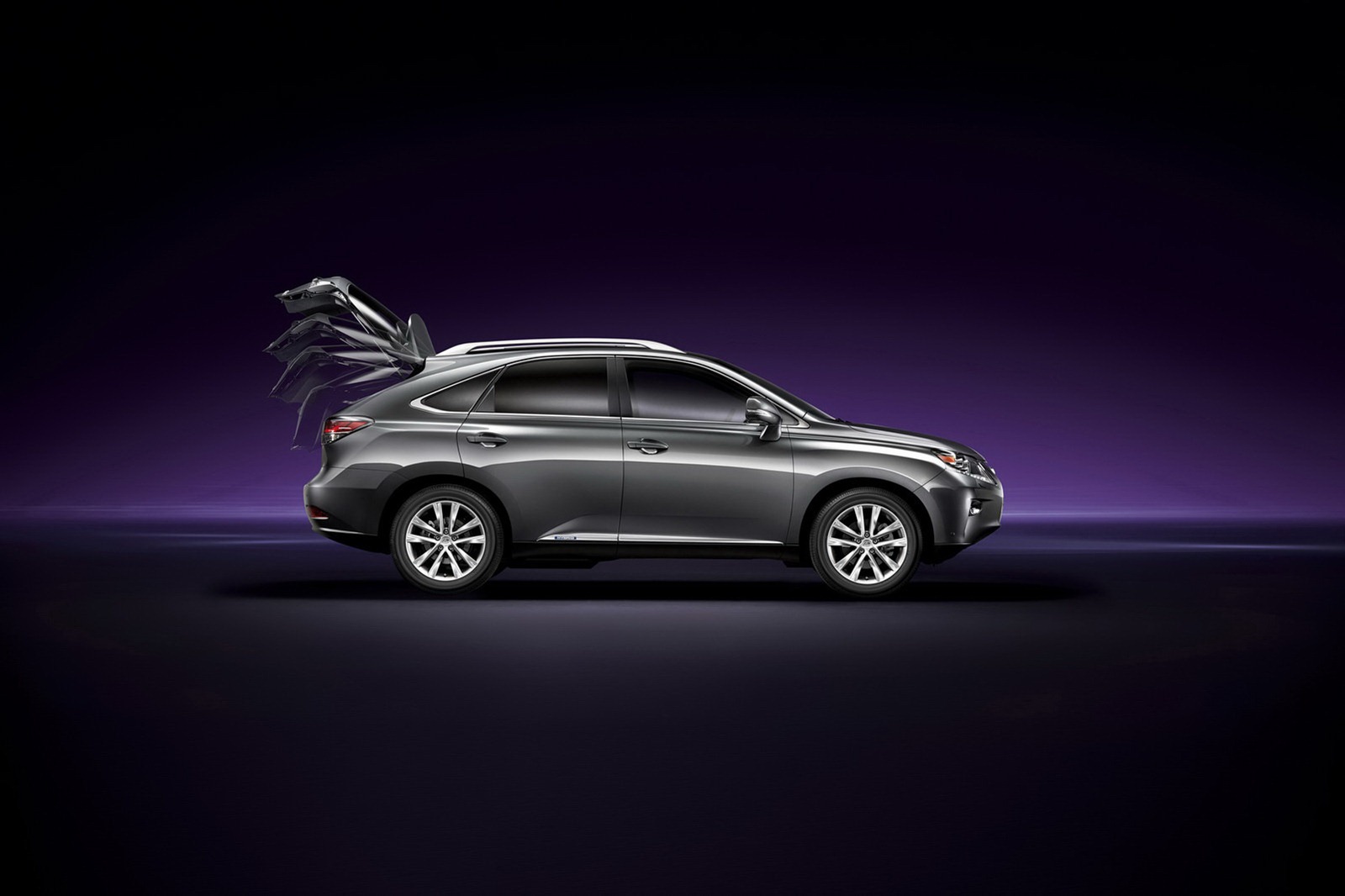 [2013-Lexus-RX-450-h-9%255B5%255D.jpg]