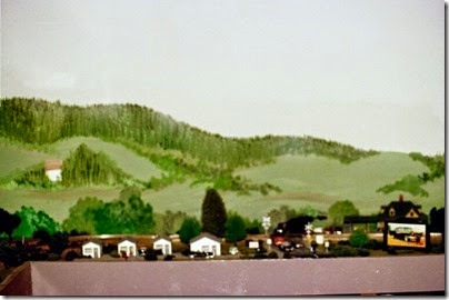 55389543-13 Dad's Layout in Spring 2004 55389543-13 Dad's Layout in Spring 2004