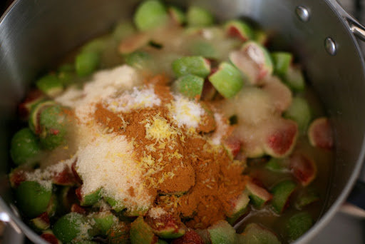 Combine the figs, sugar, cinnamon, ginger, and lemon juice in a large saucepan. You can imagine how delicious this is!